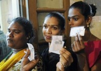 Kønsbetegnelsen - Other (Andet) - bliver tilladt for indiske transseksuelle og eunukker på valglister og valgidentitetskort. 12. november 2009.